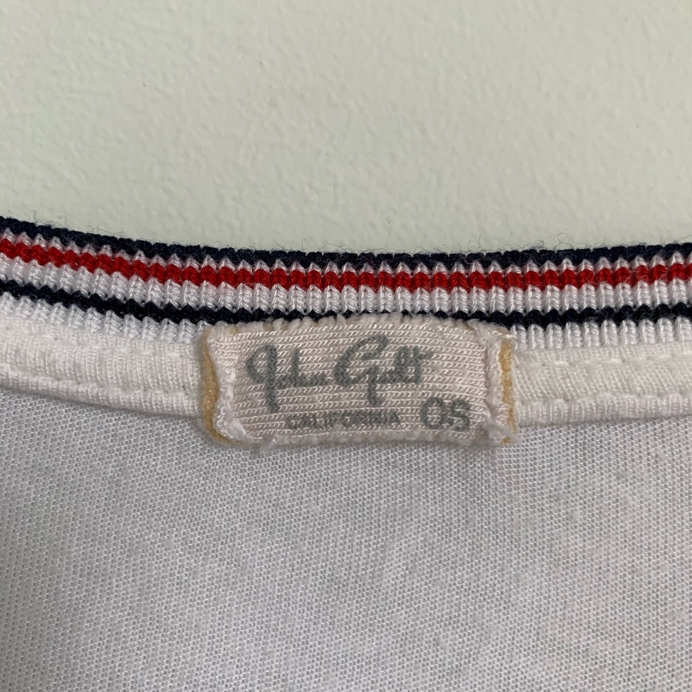 Brandy Melville T - Shirt - Picture 3 of 3